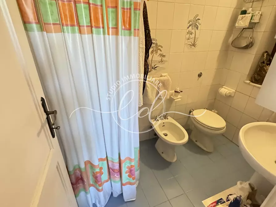 Immagine 19 di Porzione di casa in vendita  a Pietrasanta