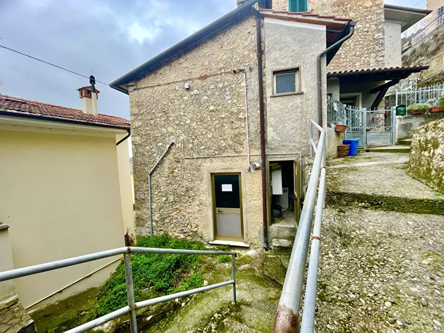 Immagine 4 di Casa indipendente in vendita  a Pietrasanta