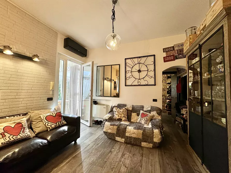 Immagine 13 di Quadrilocale in affitto  a Pietrasanta