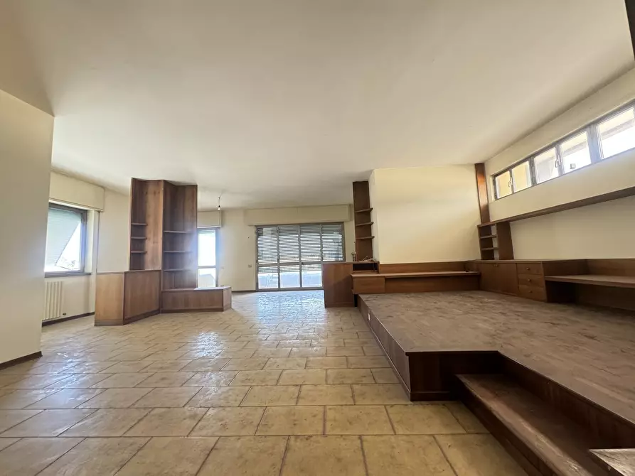 Immagine 78 di Porzione di casa in vendita  a Pietrasanta