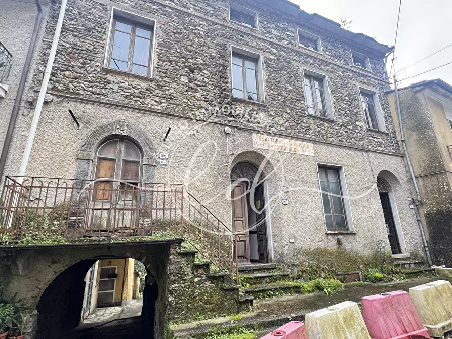 Immagine 62 di Porzione di casa in vendita  a Stazzema