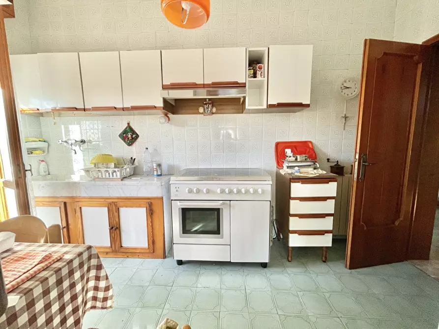 Immagine 79 di Casa indipendente in vendita  a Seravezza