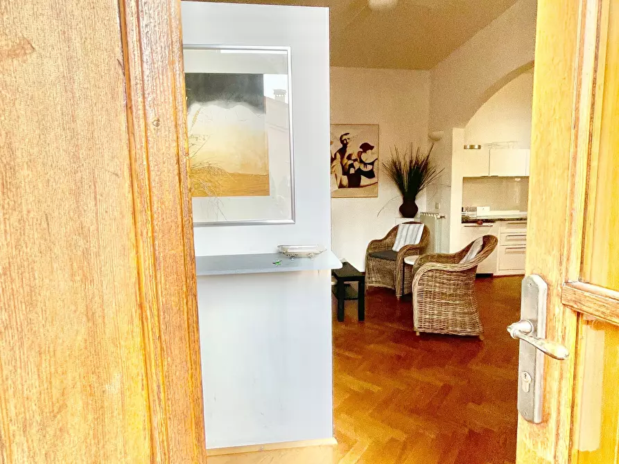 Immagine 6 di Trilocale in affitto  a Pietrasanta