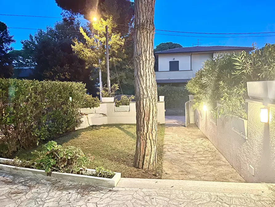 Immagine 1 di Porzione di casa in affitto  a Pietrasanta