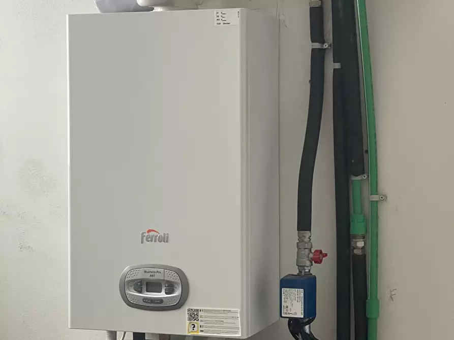 Immagine 32 di Villa in vendita  a Camaiore