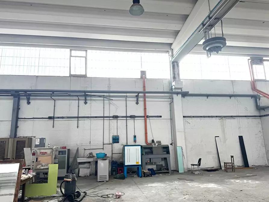 Immagine 6 di Attività artigianale in vendita  in Via ASI 7 15 a Ferentino