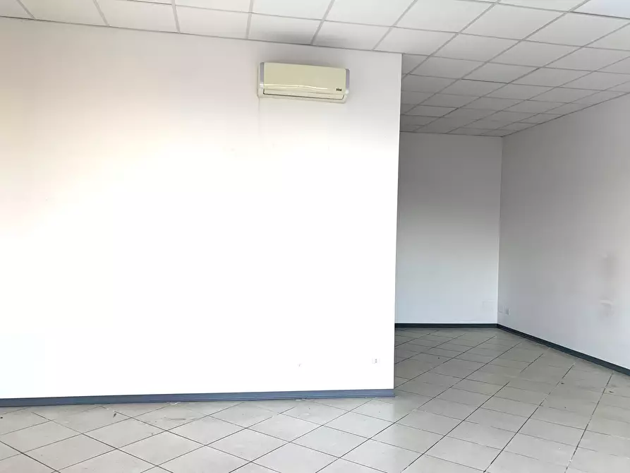 Immagine 3 di Locale commerciale in affitto  in Via Onorato Capo a Anagni