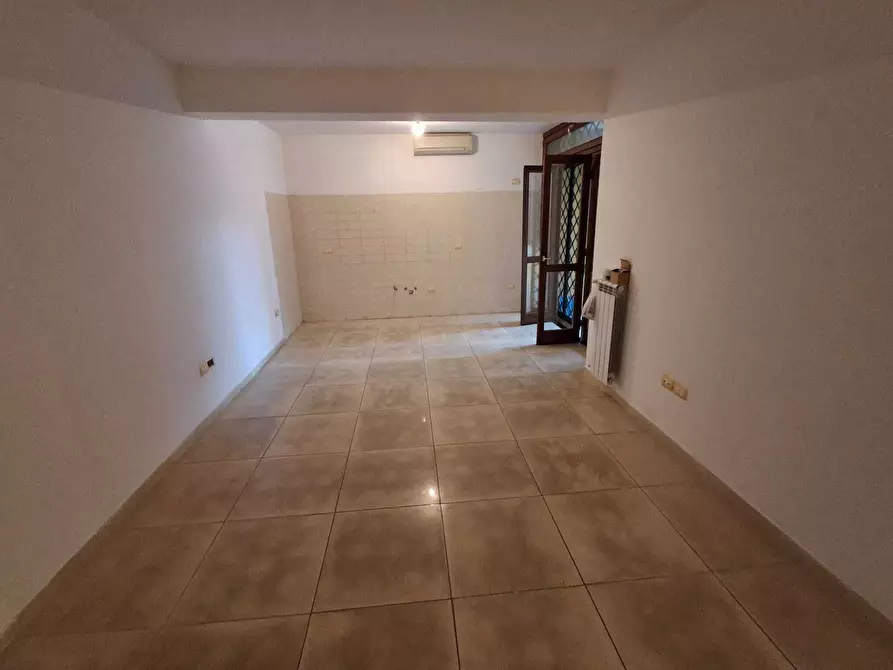 Immagine 17 di Trilocale in vendita  in via nicolo paganini a Guidonia Montecelio