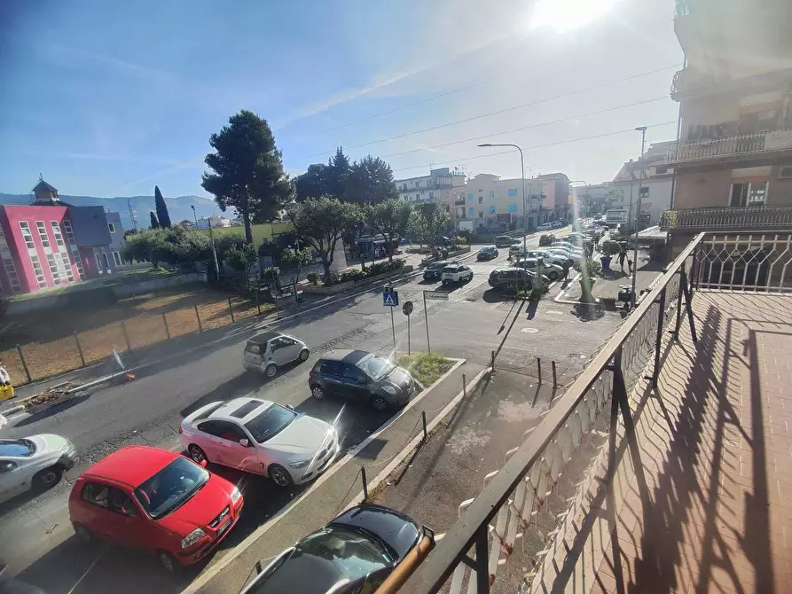 Immagine 31 di Trilocale in vendita  in Via Maremmana Inferiore 199 a Guidonia Montecelio