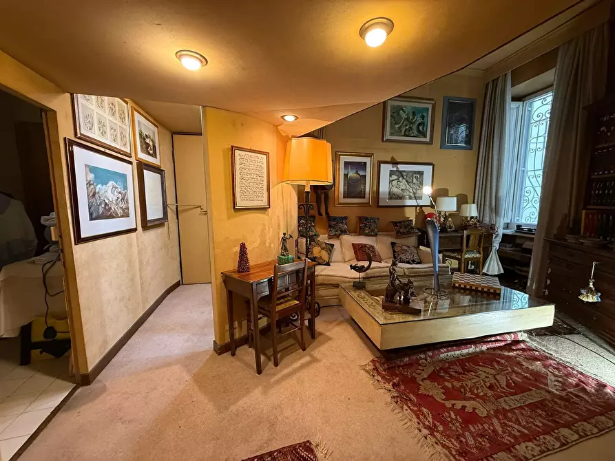 Immagine 12 di Trilocale in vendita  in Via Salaria 126 a Roma