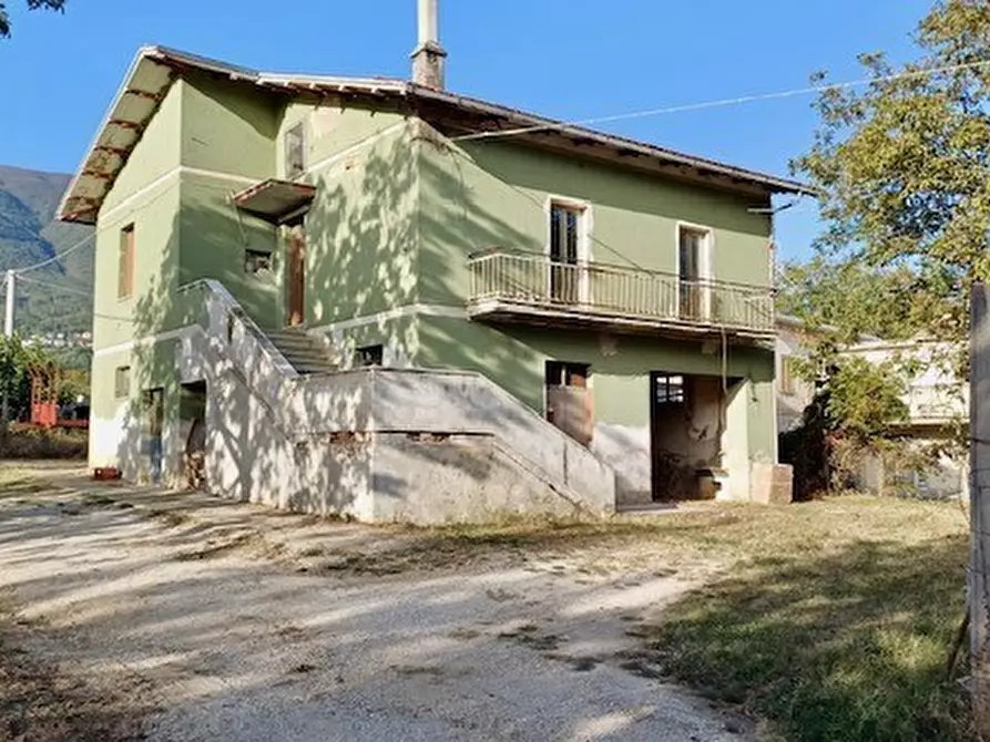 Immagine 13 di Rustico / casale in vendita  in via del mulino a Civitella Del Tronto