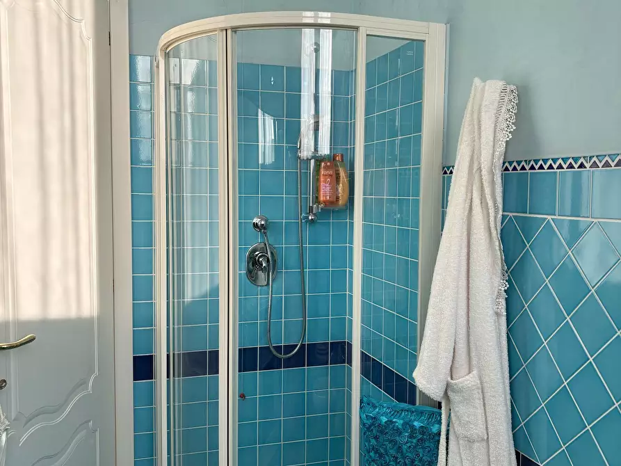 Immagine 8 di Pentalocale in vendita  a Sassari