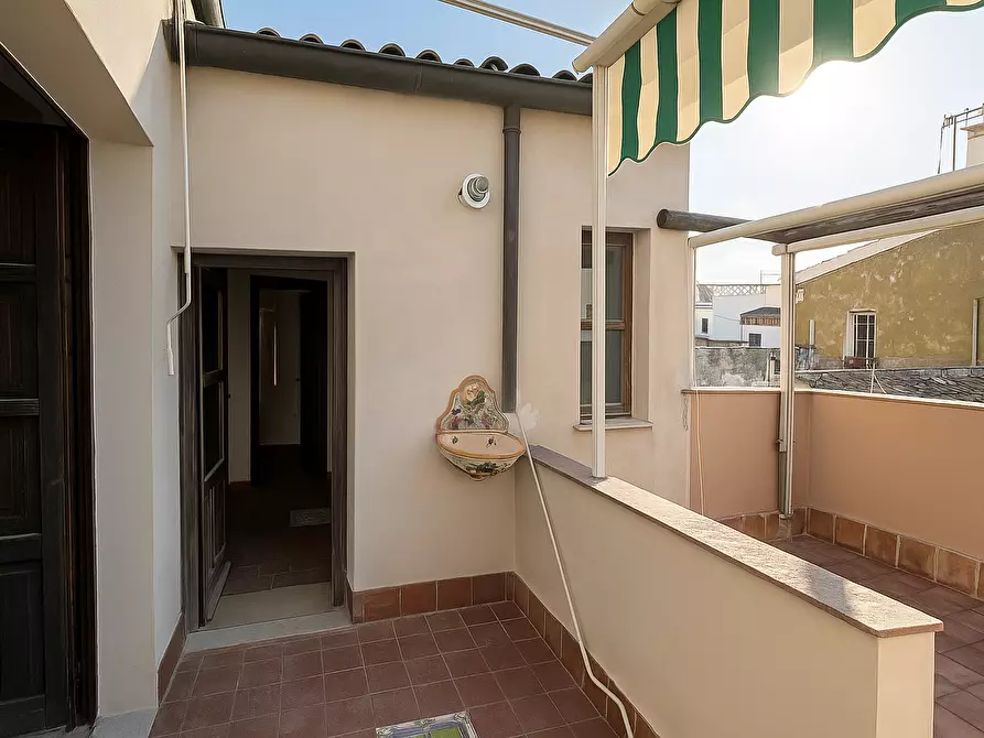 Immagine 18 di Appartamento in vendita  in GIA BATTISTA ALAGONA 5 a Siracusa