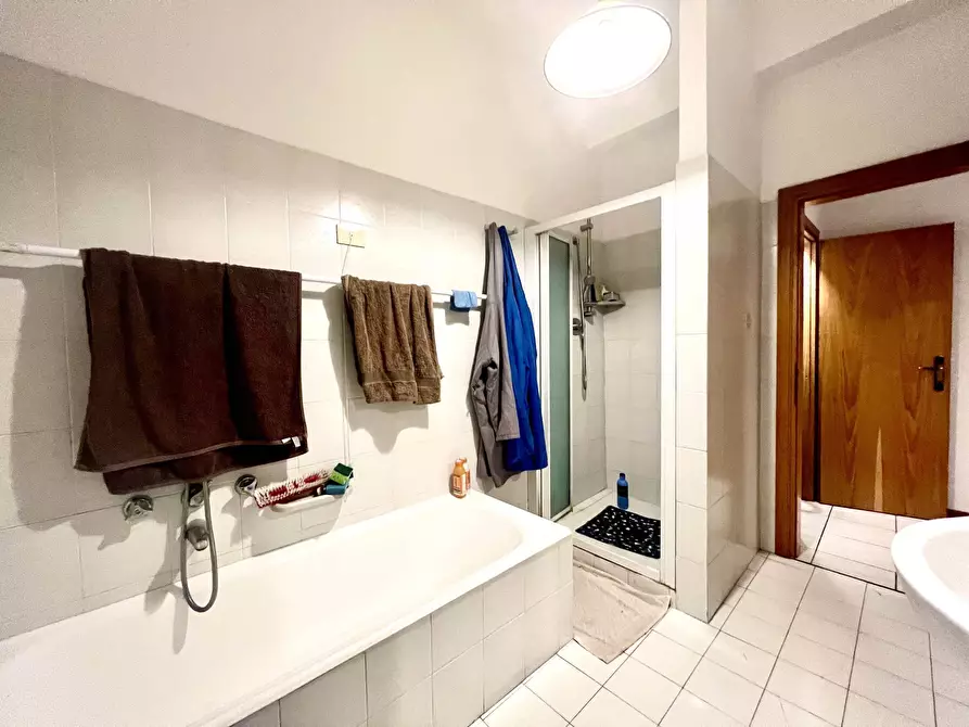 Immagine 21 di Trilocale in vendita  in Viale Gaspare Finali a Cesena