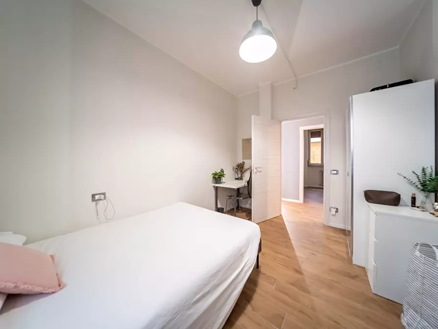 Immagine 10 di Pentalocale in vendita  in borgo basini 3 a Parma