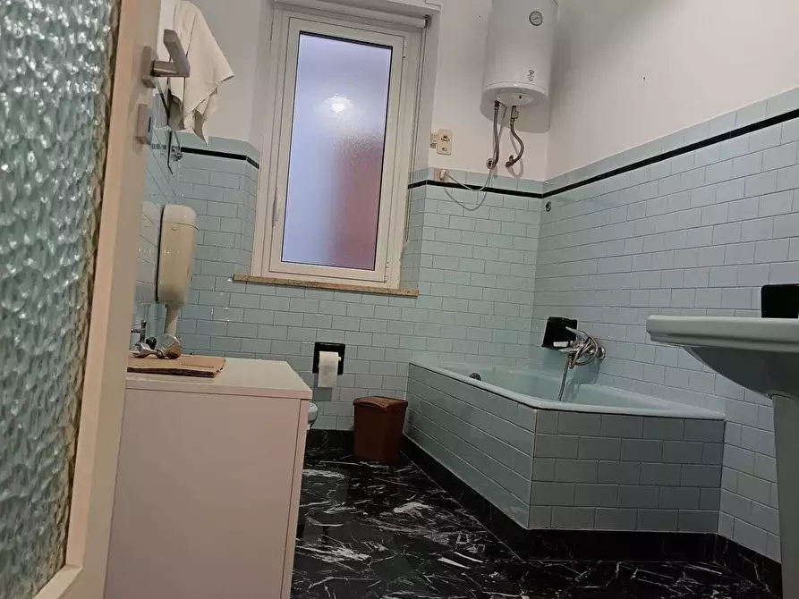 Immagine 17 di Pentalocale in vendita  a Castellammare Del Golfo