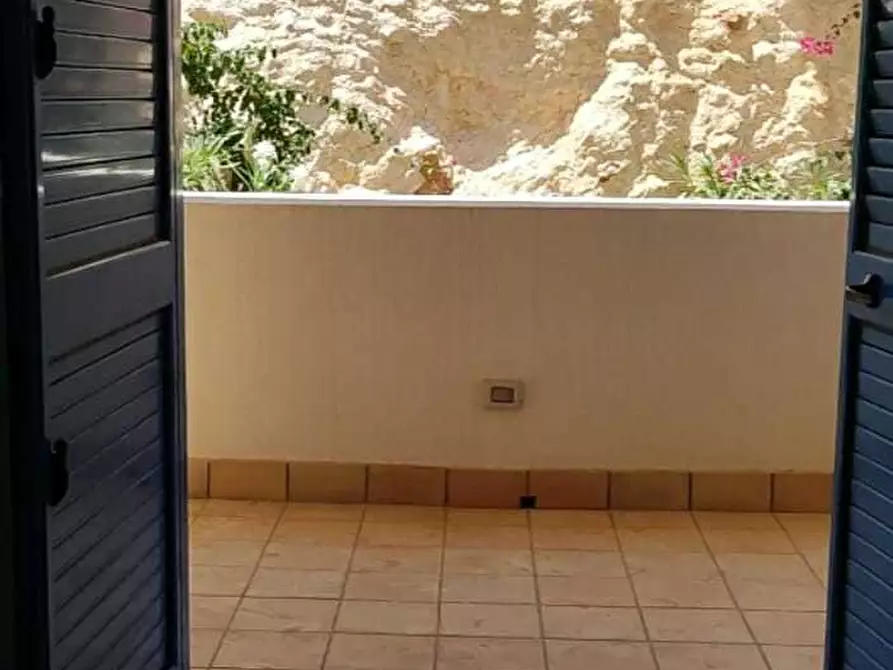 Immagine 12 di Trilocale in vendita  a Favignana