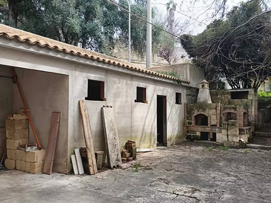 Immagine 34 di Villa in vendita  a Valderice