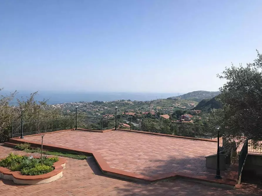 Immagine 2 di Villa in vendita  a Trabia