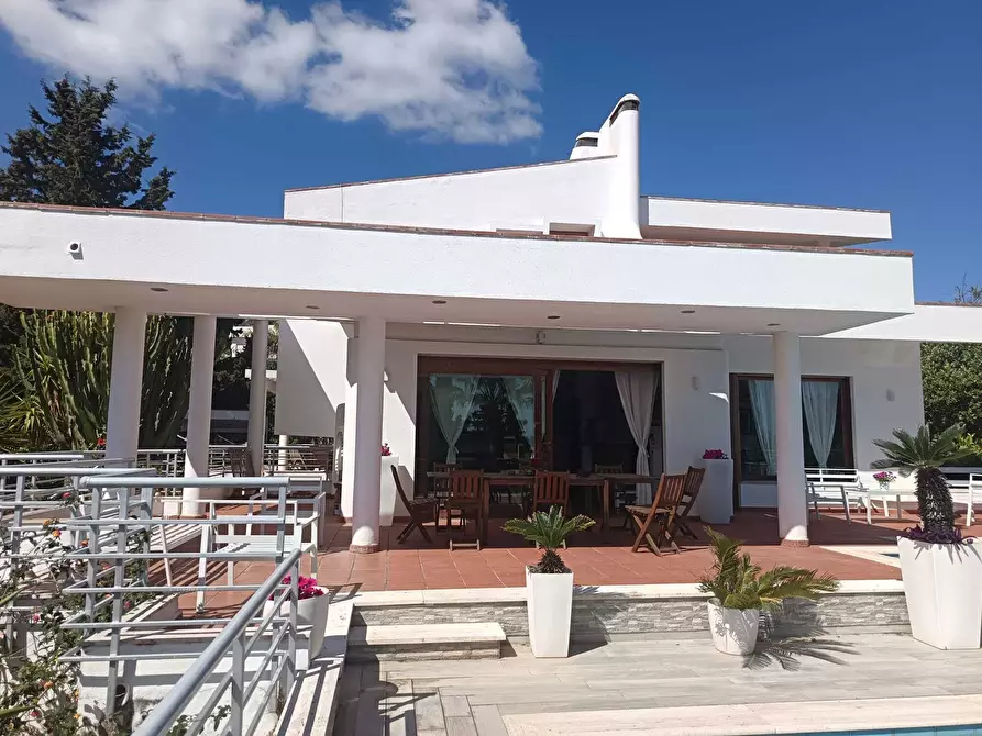 Immagine 33 di Villa in vendita  a Altavilla Milicia