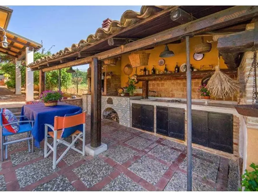 Immagine 5 di Villa in vendita  a Partinico