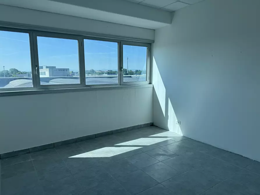 Immagine 1 di Ufficio in affitto  in Via Maestri del Lavoro snc a Sant'angelo Lodigiano