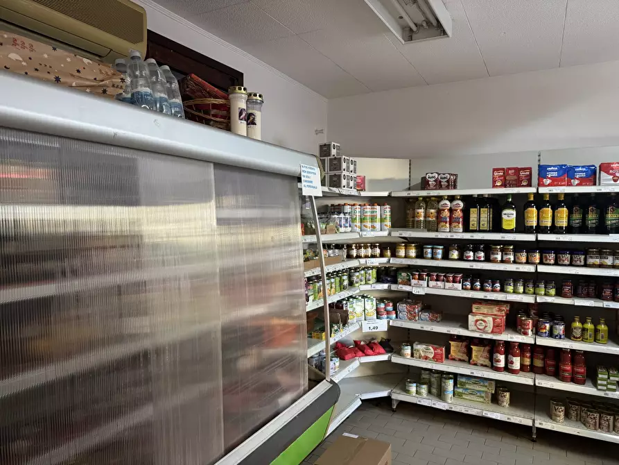 Immagine 5 di Attività commerciale in vendita  in Via Cavour 18 a Sant'angelo Lodigiano