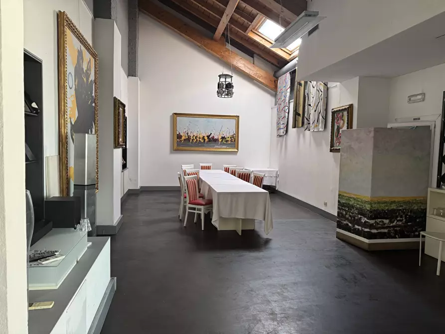 Immagine 5 di Bar / Ristorante in vendita  in Piazza Caduti, 4 a Sant'angelo Lodigiano