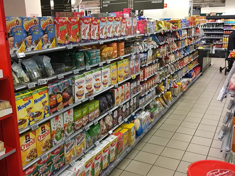 Immagine 2 di Attività commerciale in vendita  in Via Giacomo Puccini a Lodi