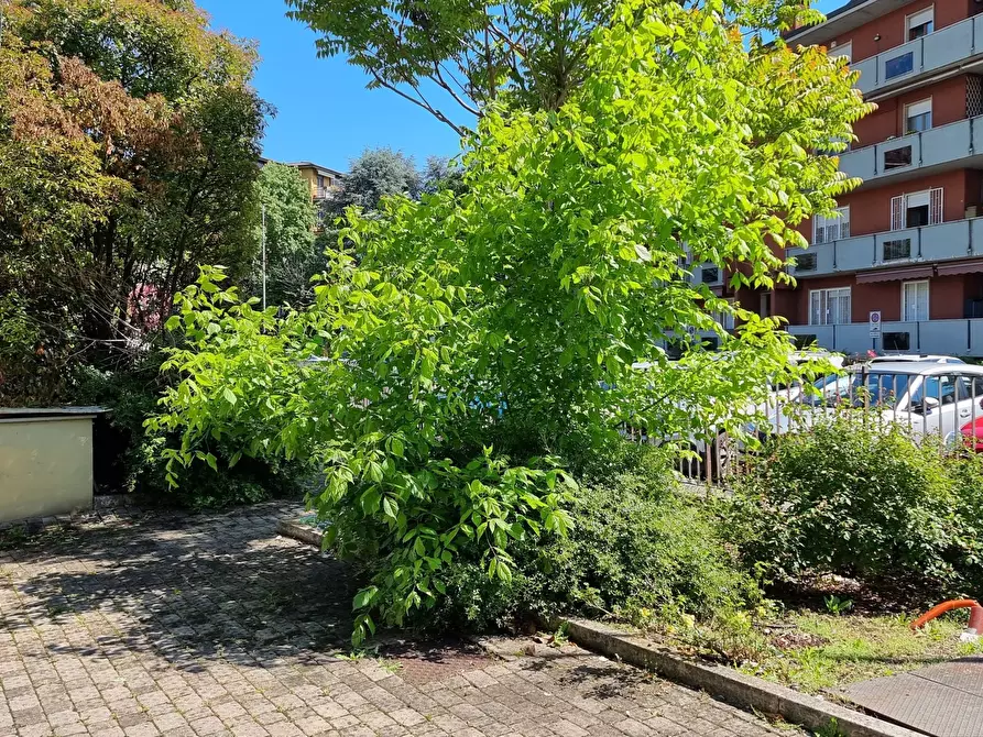 Immagine 14 di Locale commerciale in vendita  in Via Carlo Oreglio 7 a Melzo