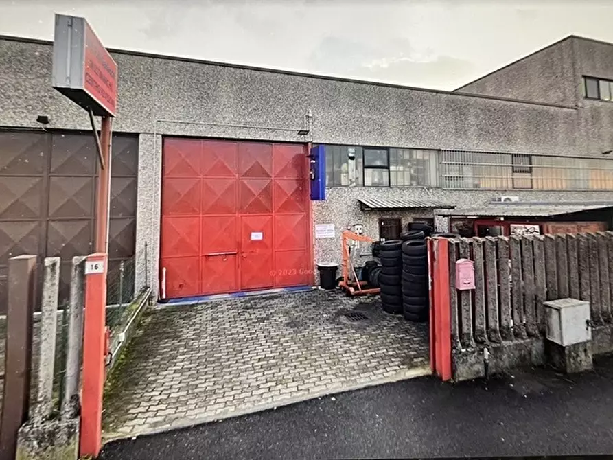 Immagine 2 di Attività artigianale in vendita  in Via Adamello 16 a Siziano