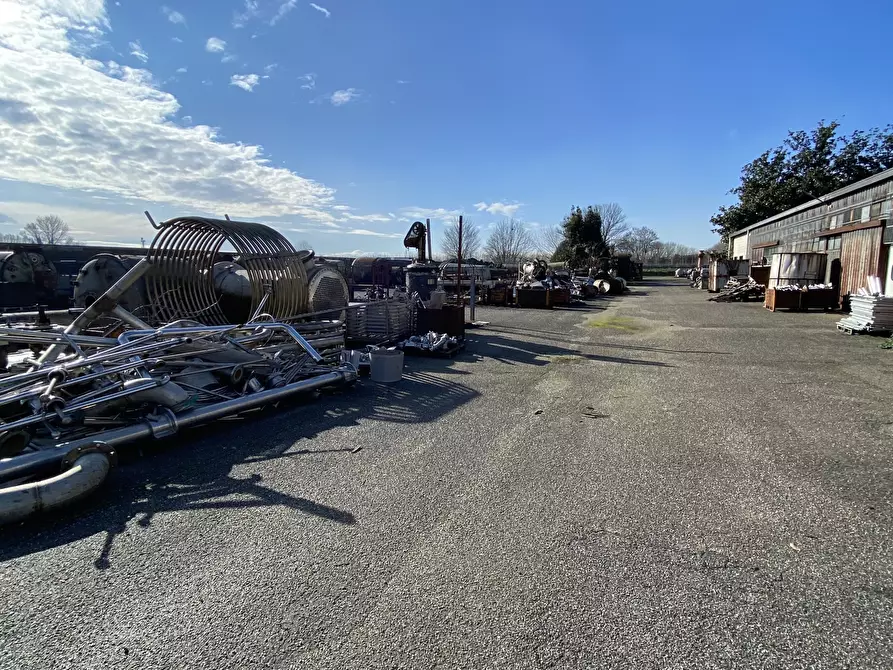 Immagine 11 di Capannone industriale in vendita  in Via delle Industrie a Guardamiglio