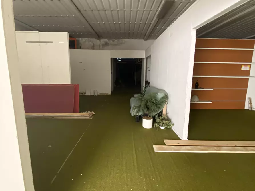 Immagine 18 di Capannone industriale in vendita  in Via Papa Giovanni XXIII' 4A a Caselle Landi