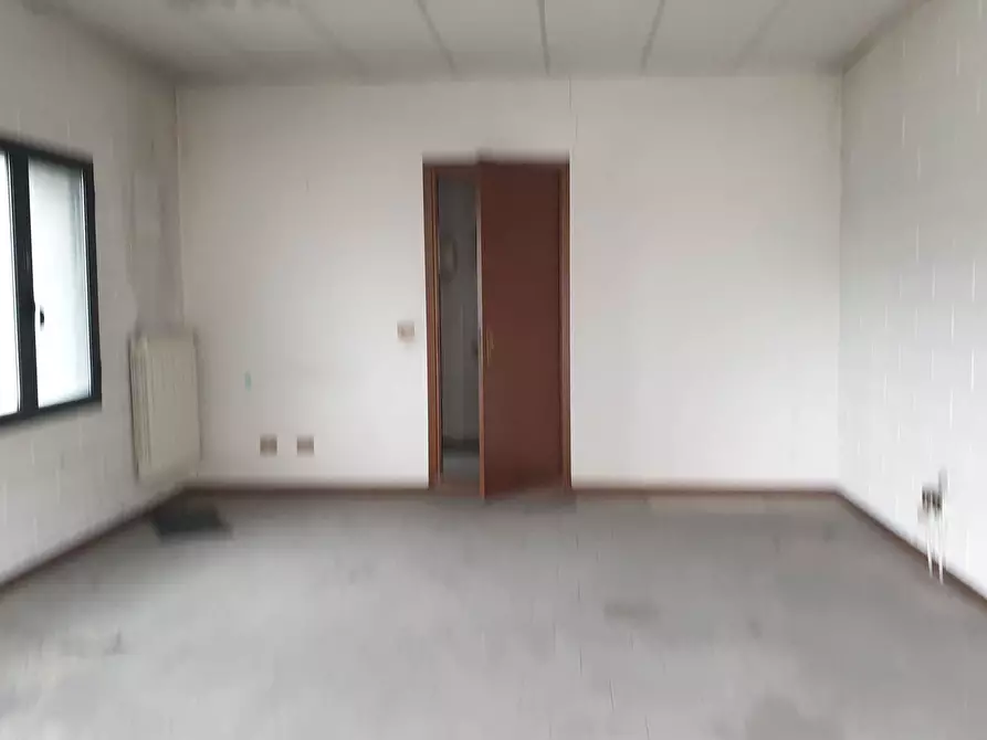 Immagine 7 di Capannone industriale in vendita  in SP193 2 a Maleo