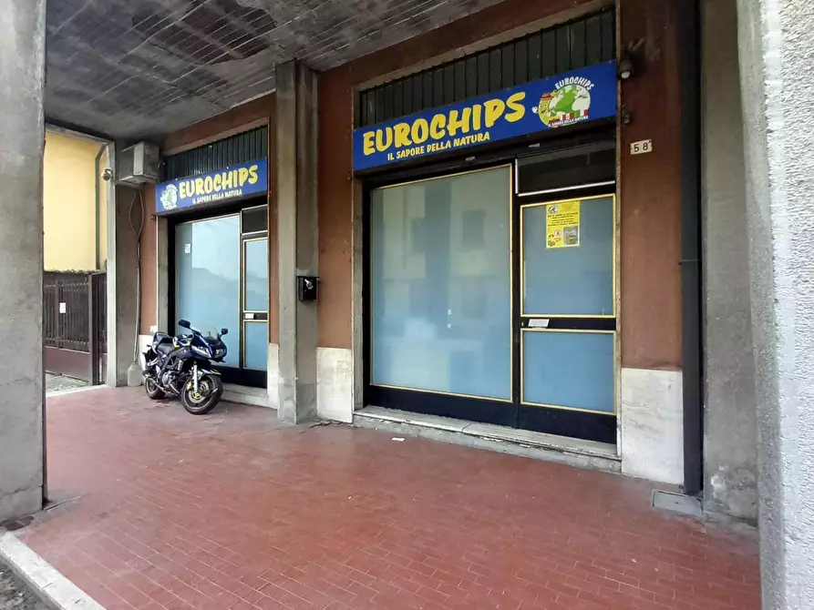 Immagine 8 di Locale commerciale in vendita  in Via Cavour 58 a Sant'angelo Lodigiano