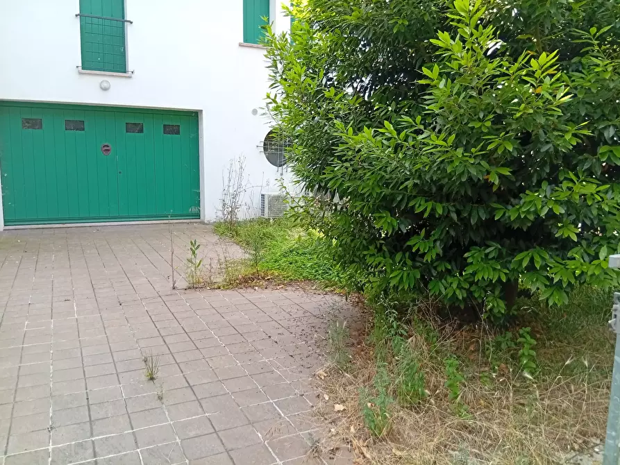 Immagine 14 di Villa in vendita  in Via Dossi 40 a Sabbioneta