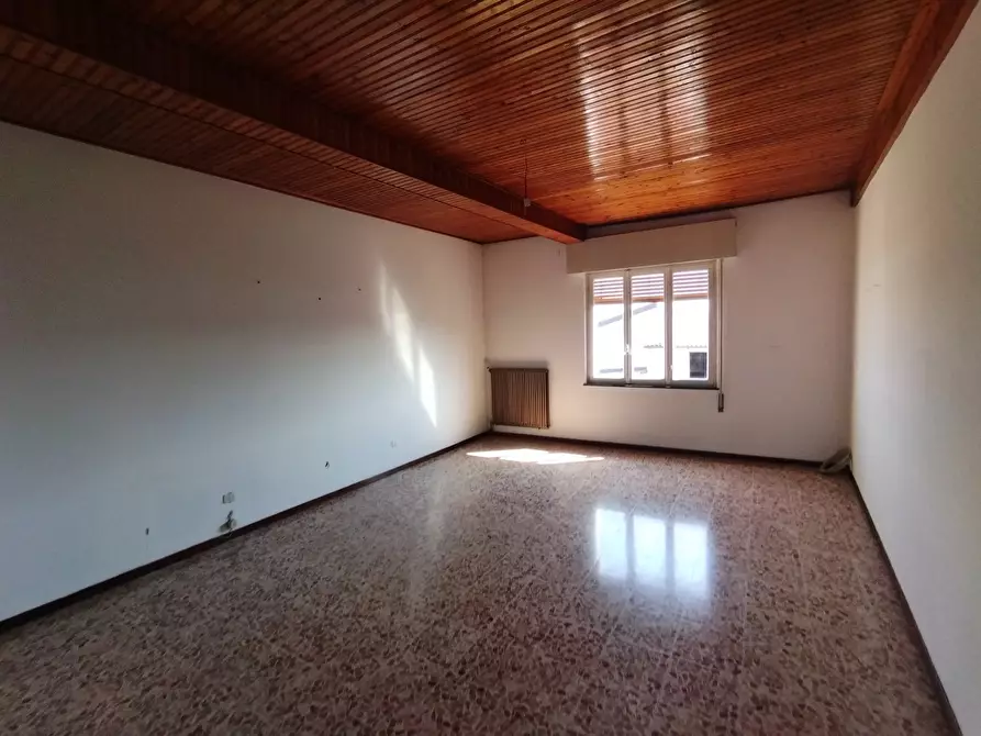 Immagine 23 di Casa indipendente in vendita  in VIA GIOVANNI CADOLINI 48 a Rivarolo Del Re Ed Uniti