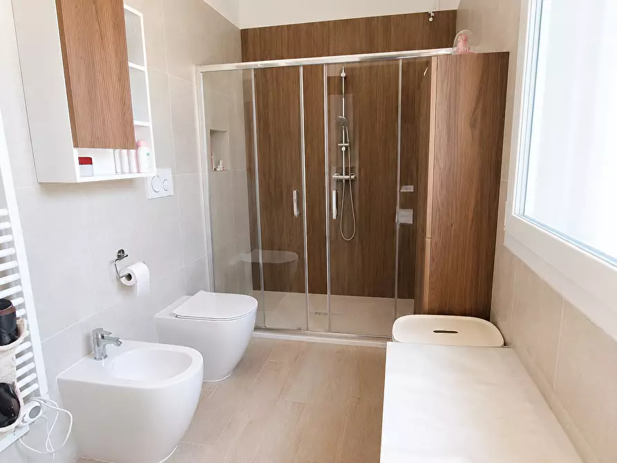 Immagine 18 di Casa indipendente in vendita  a Rovigo