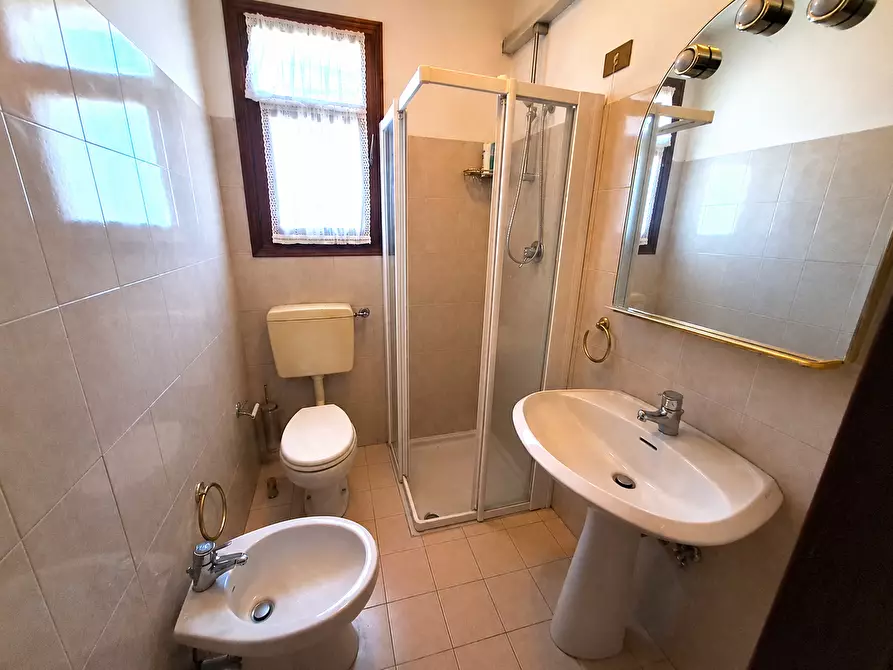 Immagine 7 di Porzione di casa in vendita  a Rovigo