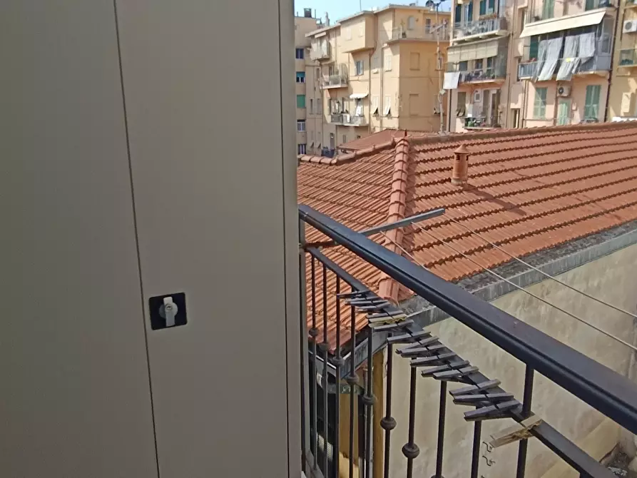 Immagine 23 di Trilocale in vendita  a San Remo