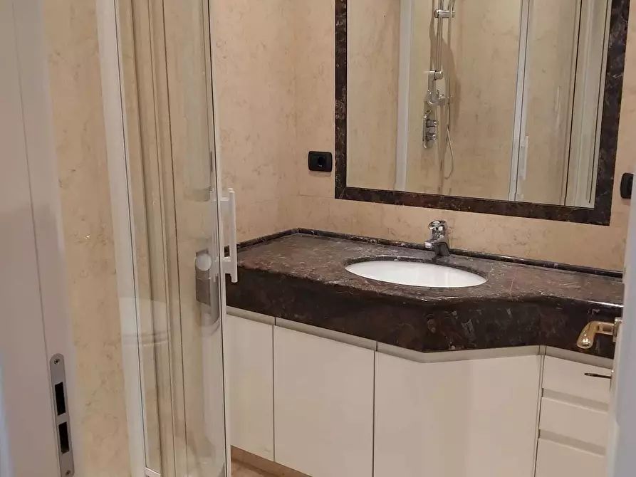 Immagine 15 di Attico in vendita  a San Remo