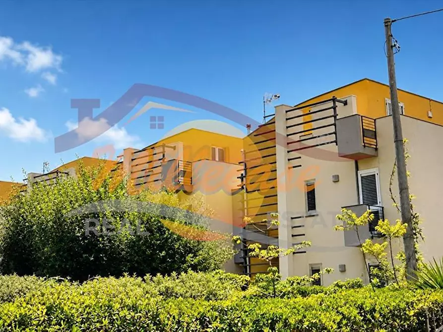 Immagine 3 di Trilocale in vendita  in VIALE GARRONE a Siracusa