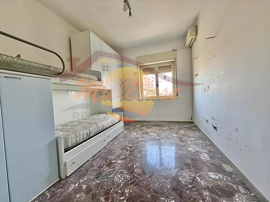 Immagine 4 di Pentalocale in vendita  in VIA MASCALUCIA a Siracusa