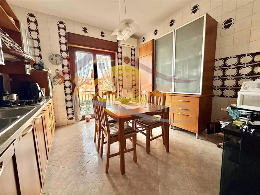 Immagine 11 di Pentalocale in vendita  in Via dei Servi di Maria a Siracusa