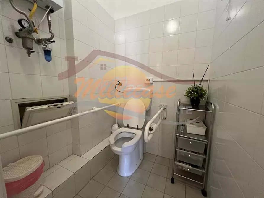 Immagine 23 di Locale commerciale in vendita  in VIALE TICA a Siracusa