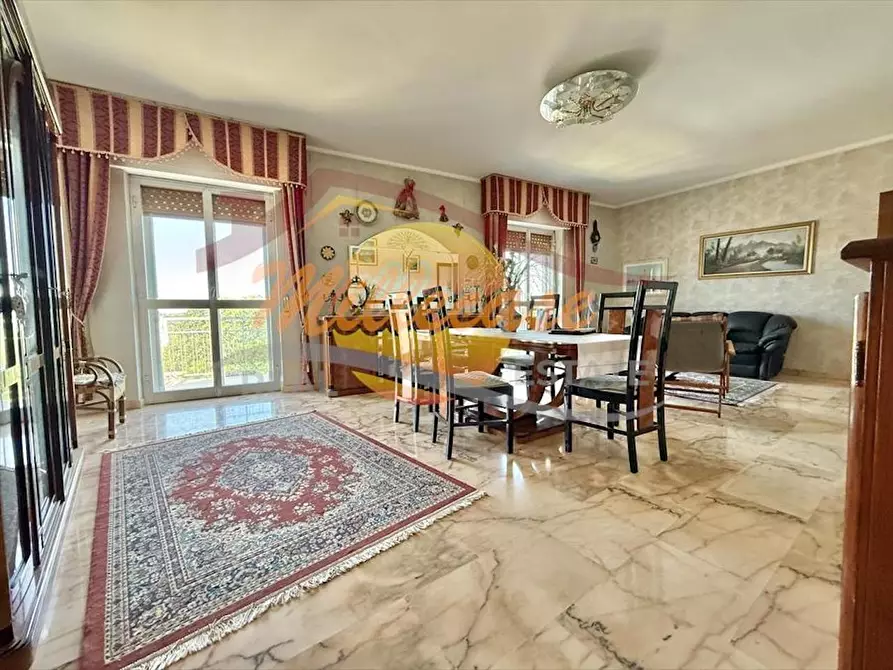 Immagine 14 di Pentalocale in vendita  in CORSO UMBERTO a Siracusa