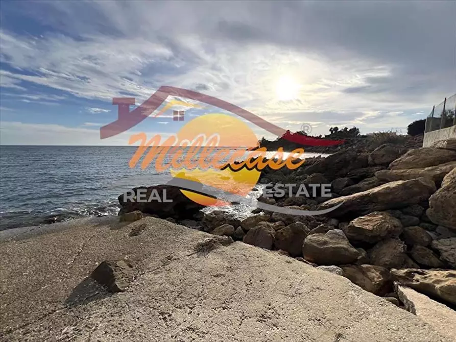 Immagine 3 di Villa in vendita  in VIA BLANCO a Siracusa