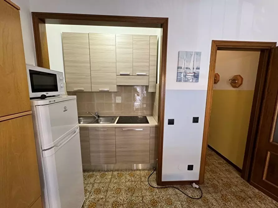 Immagine 14 di Trilocale in affitto  a San Bartolomeo Al Mare