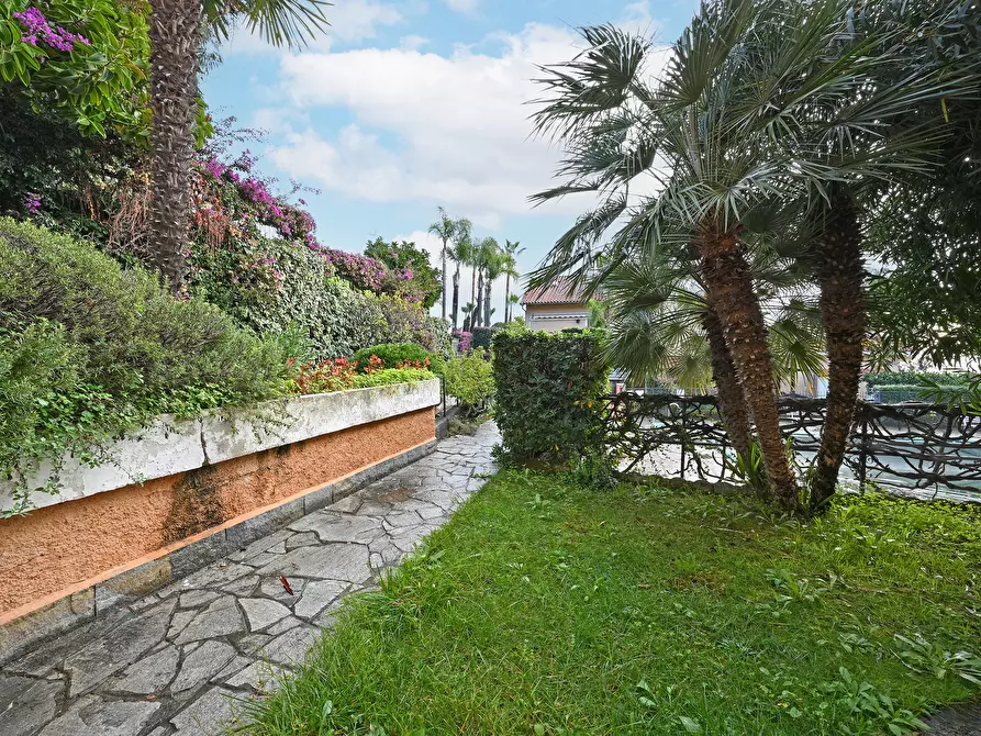 Immagine 40 di Bilocale in vendita  in Piazza Sant'Anna 1 a San Bartolomeo Al Mare