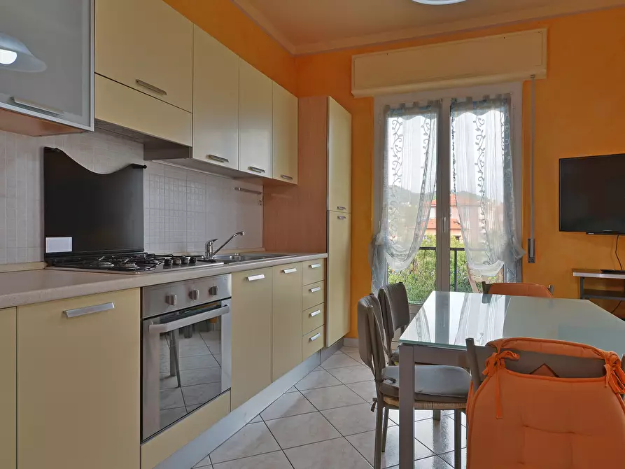 Immagine 1 di Appartamento in affitto  in via aurelia 70 a San Bartolomeo Al Mare